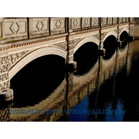 Schweriner Schlossbrücke.