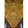 Deckenansicht der Loggien Raffaels im Vatikanischen Museum, Rom.
