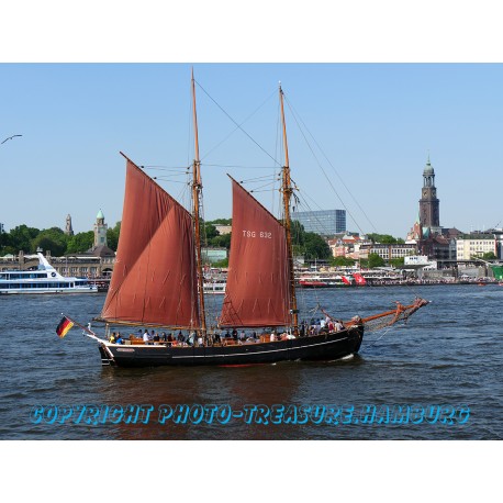 Segel- und Museumsschiff "ZUVERSICHT".