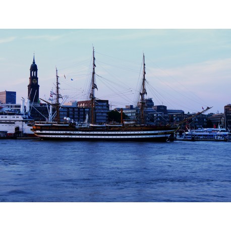 Traditionssegler "AMERIGO VESPUCCI".