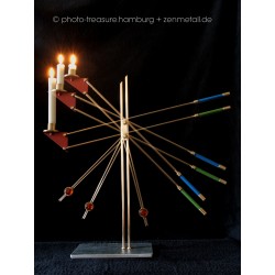 Kinetischer Kerzenleuchter.