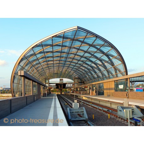 Hoch-, U-Bahnstation "Elbbrücken" in Hamburg.