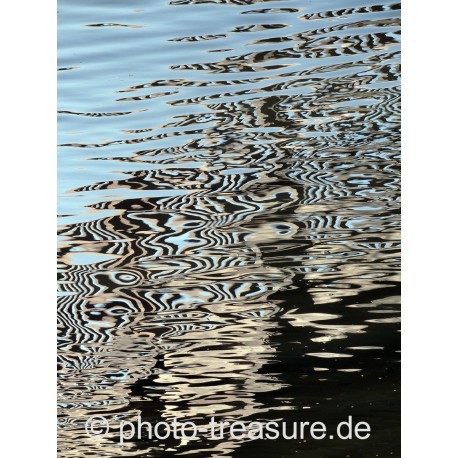 Spiegelung im Wasser.